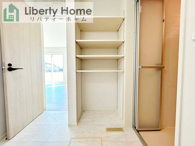 潮来市日の出23-3期　１号棟　新築戸建の収納