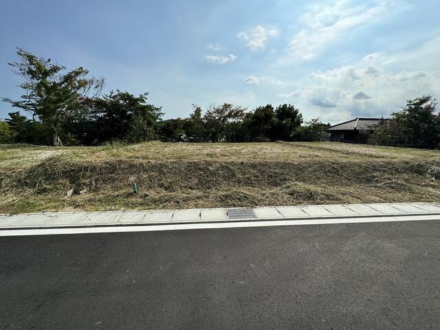 日進市藤塚6丁目　N区画の前面道路含む現地写真