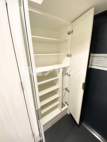 プレサンス大須観音ビザリアの収納