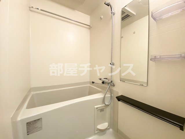 プレサンス大須観音ビザリアの浴室