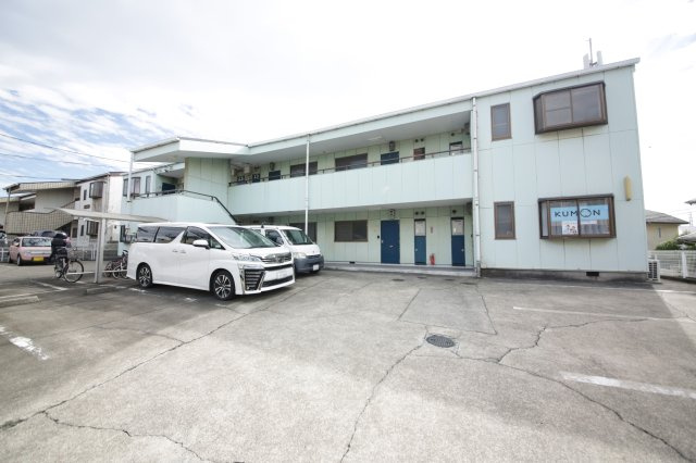 グリーンヒル巽ヶ丘Ａ棟の駐車場