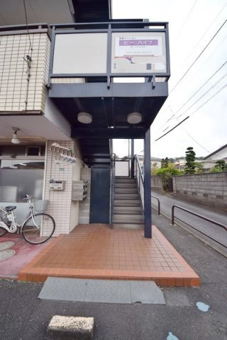 ビーハイブのエントランス