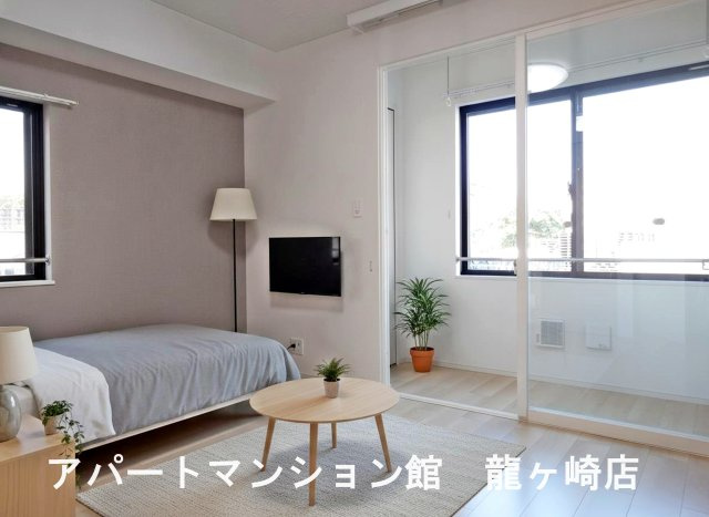 コルティーレⅡの居間・リビング|CGで家具等を配置したものです。実際に家具等は含まれません。