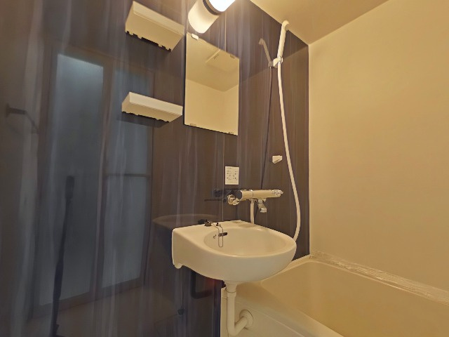 ハウスアイ立花Ⅰの洗面所|洗面付風呂です