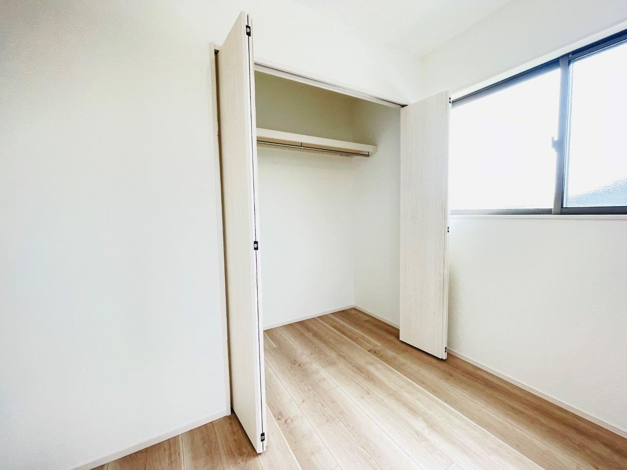 岡崎市百々町第1　新築分譲住宅　全3棟　1号棟の収納|豊富な数のクローゼットには、衣類、日用品、家族の思い出まで大切に保管できます♪