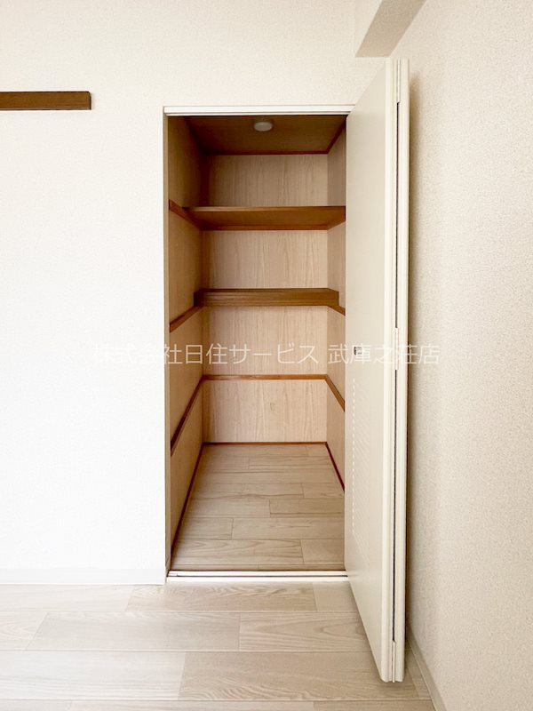 ラ・サンシャインの収納|ちょっとした収納スペースも充実しています