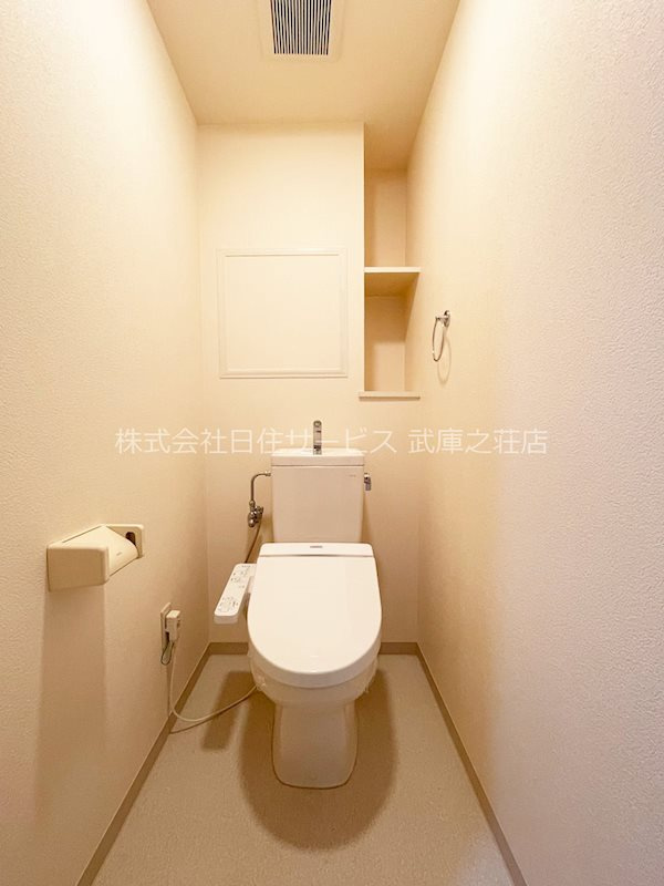 ラ・サンシャインのトイレ|ゆったりとした空間のトイレです