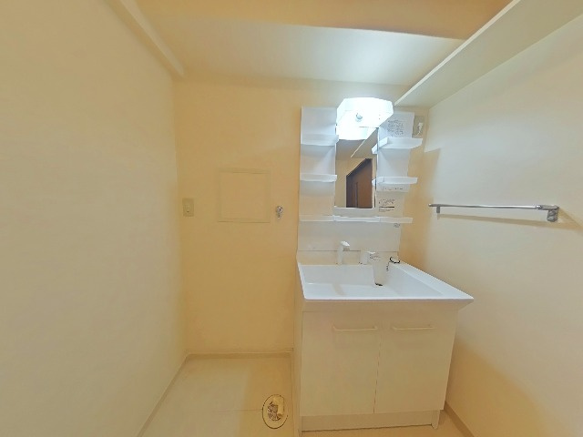 ラ・サンシャインの洗面所|広い洗面スペース