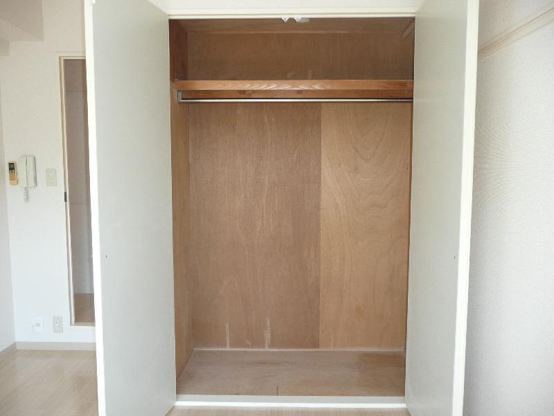 フェンテ武庫之荘の収納|便利な収納スペースです