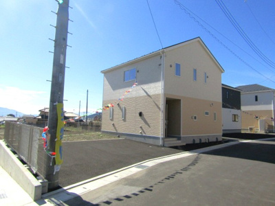 【駐車場】 | クレイドルガーデン甲斐市島上条第1　4号棟 | カースペースがあります