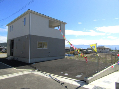 【駐車場】 | クレイドルガーデン甲斐市島上条第1　5号棟 | 駐車場があります