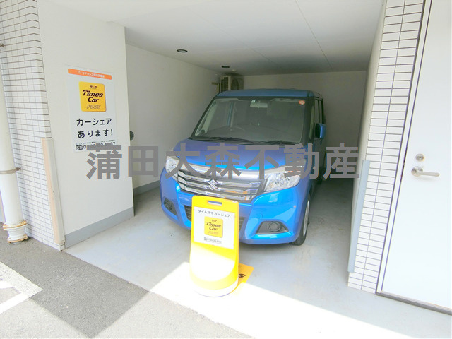 パークアクシス蒲田弐番館の駐車場