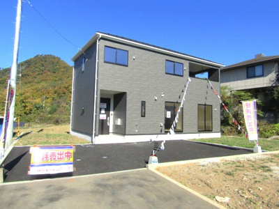 【前面道路含む現地写真】 | クレイドルガーデン甲府市西田町第1　2号棟 | 前面道路含む現地写真です