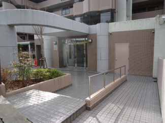 【エントランス】