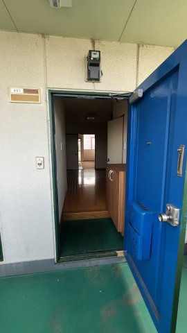 コーポ平田の玄関