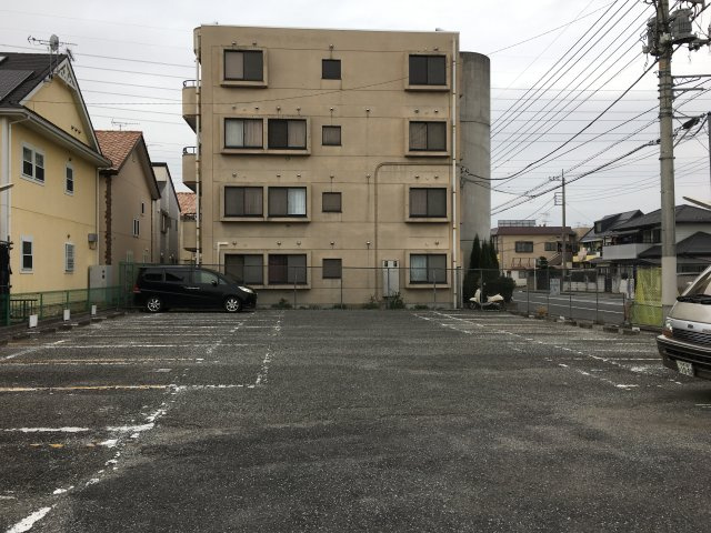 コーポ平田の駐車場