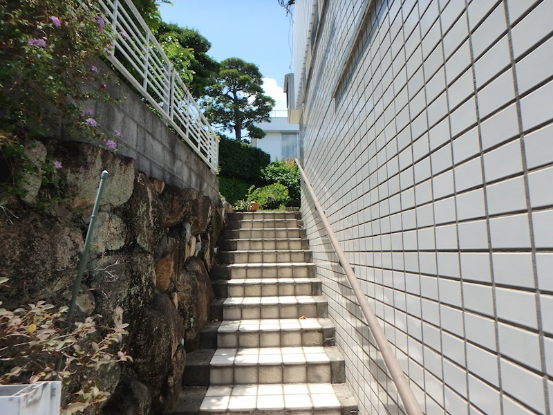 山芦屋町土地（古家付き）のその他|既存建物：玄関アポロ―チ