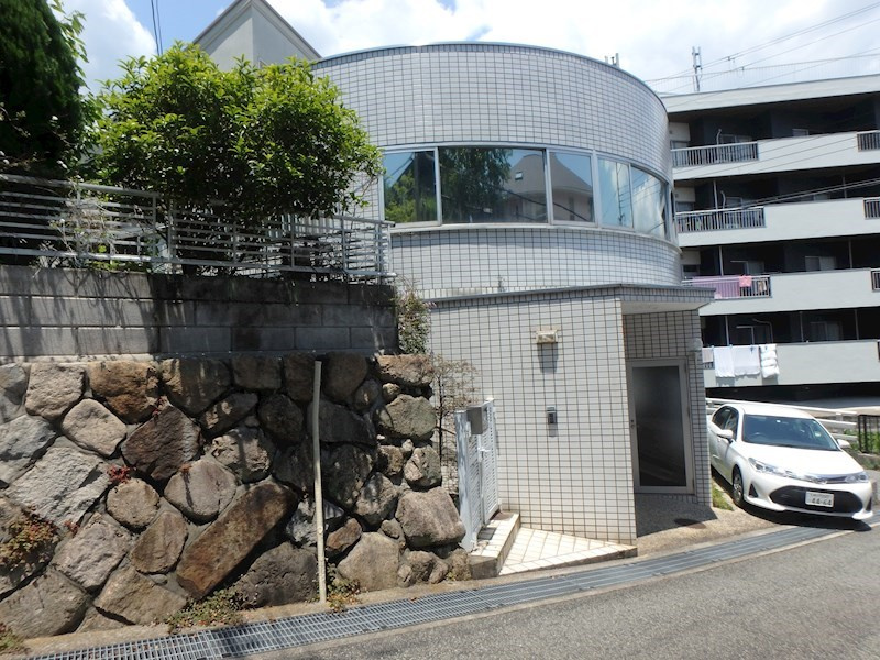 山芦屋町土地（古家付き）の外観