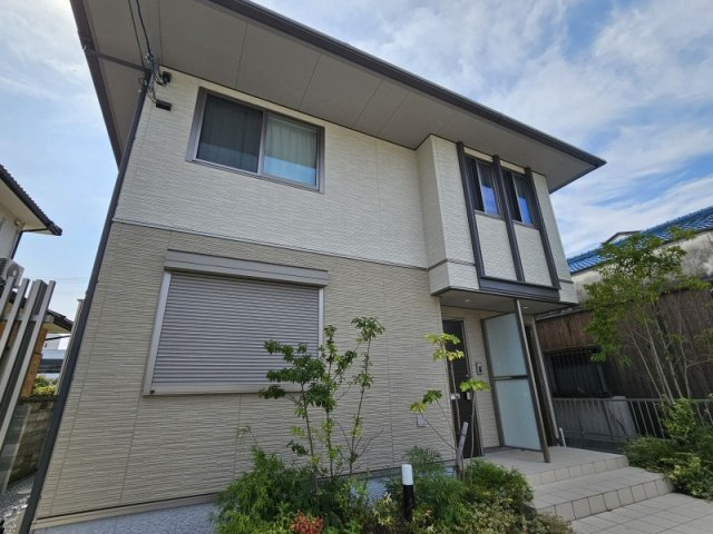デュオ　フローラの外観|１階に１室、２階に１室の合計２室だけのシャーメゾンです！