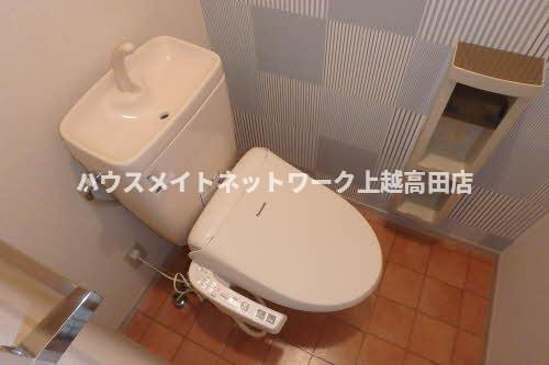 シャルマン城東Ⅱのトイレ|温水洗浄暖房便座
