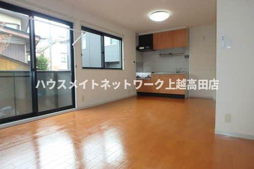 シャルマン城東Ⅱの居間・リビング|ＬＤＫ12.8帖
