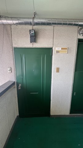 コーポ平田の玄関