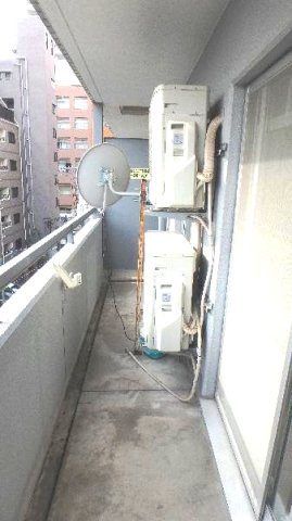 六甲道シティハウスのバルコニー|暖かな日差しのふりそそぐバルコニー