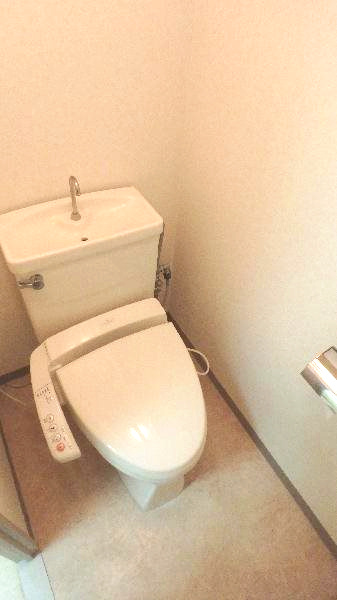 六甲道シティハウスのトイレ|落ち着いたトイレです