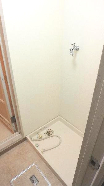 六甲道シティハウスの設備|室内洗濯機置き場です