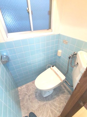 下河原通3丁目貸家のトイレ|落ち着いたトイレです