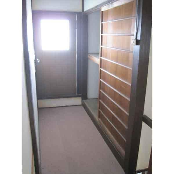 五毛通３丁目貸家|2階廊下物入