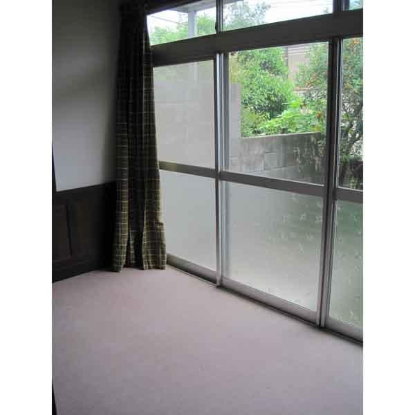 五毛通３丁目貸家|1階洋室側庭