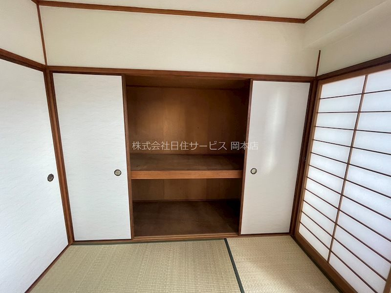 グリーンハイツ御影の収納|和室部収納スペース