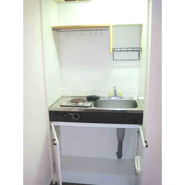 プチフルールのキッチン|コンパクトなキッチンで掃除もラクラク