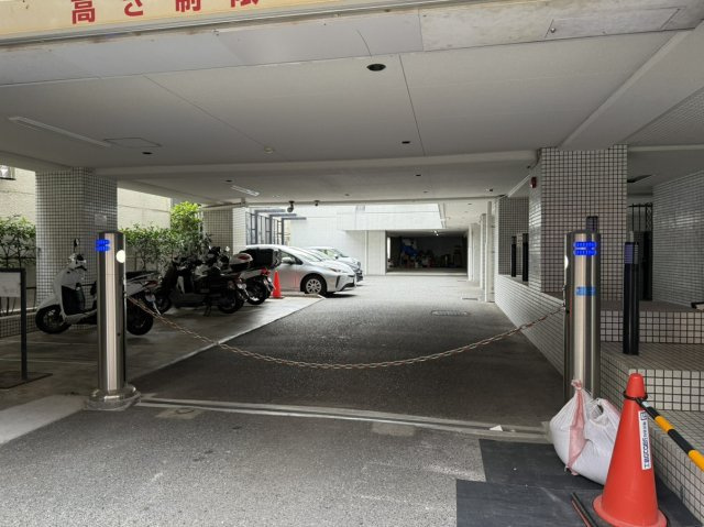 カサベラ岡本の駐車場