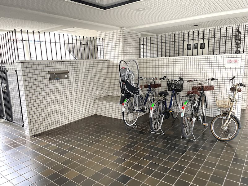 カサベラ岡本の駐輪場
