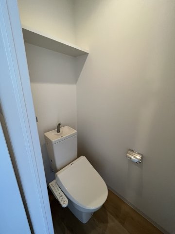 レジデンス33のトイレ|※実際のお部屋と内装が異なります。