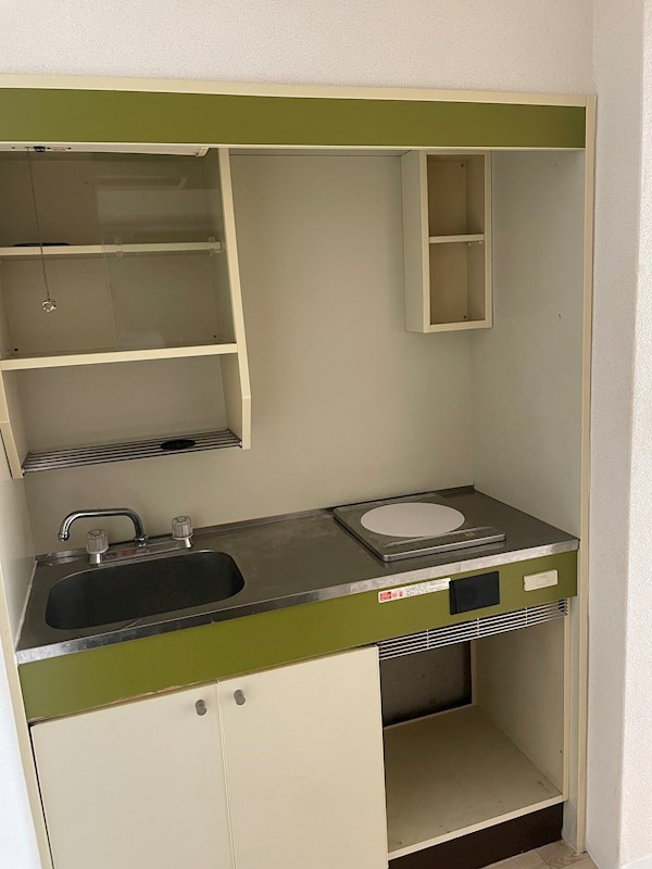 カサベラ岡本のキッチン|コンパクトなキッチンで掃除もラクラク。