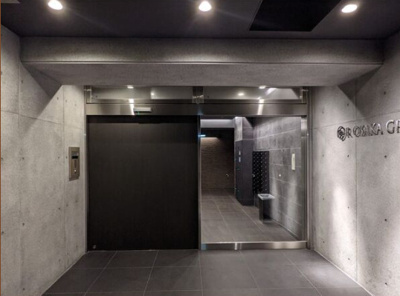 【エントランス】 | アール大阪グランデ | 建物の内部です