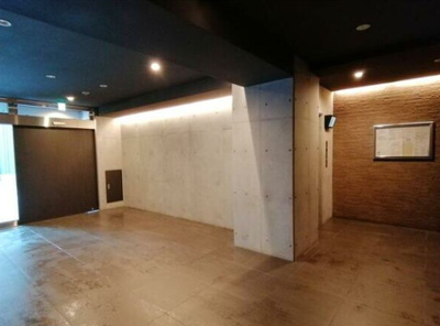 【ロビー】 | アール大阪グランデ | 清潔なロビーです