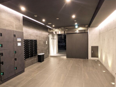 【ロビー】 | アール大阪グランデ | 建物の内部です