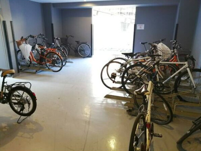 【駐車場】 | アール大阪グランデ | カースペースがあります