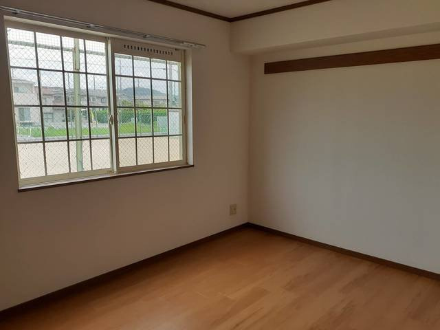 ルクプル　プラースのその他