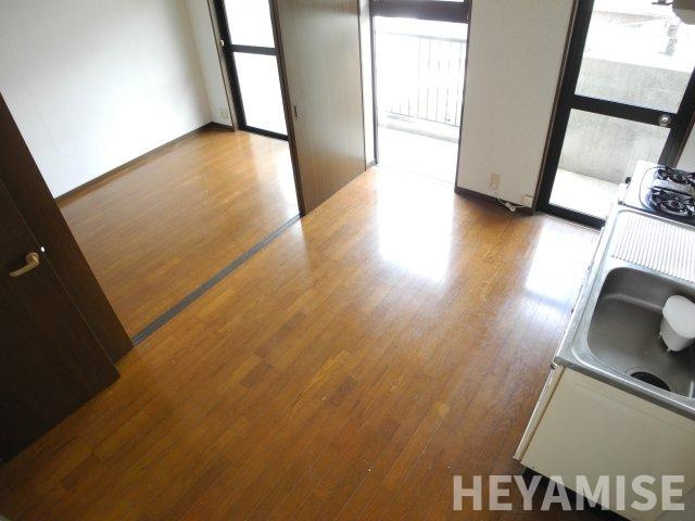 クオーレ中川の居間・リビング|※同間取りの別の階のお部屋の画像です※現況を優先します