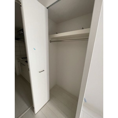 【収納】 | エスリード阿波座プライムコート | クローゼットです
