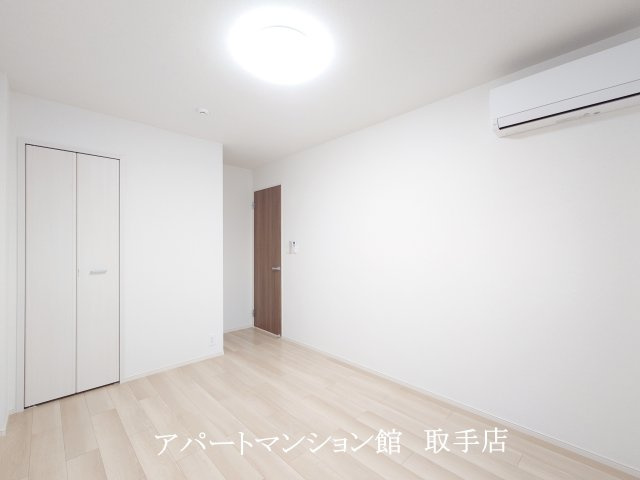 オアシスガーデンBの寝室