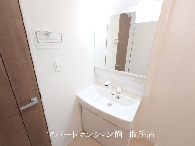 オアシスガーデンBの独立洗面台