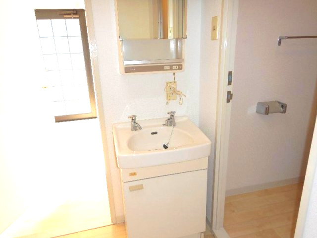 ハピネス武庫之荘西の独立洗面台|独立洗面化粧台付き