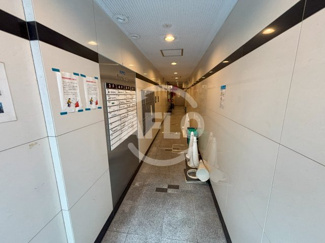 【ロビー】 | 日宝ラッキービル　ロビー