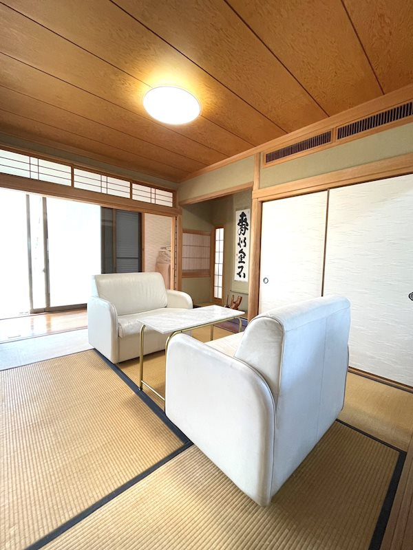 上谷上ヤンゲン戸建の和室|応接室としてもご利用可能な和室です